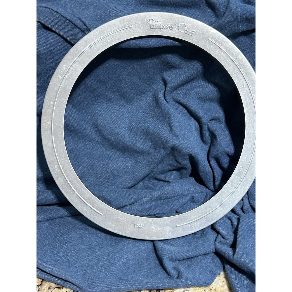 Pampered Chef 10" Pie Crust Shield Protector #1715 Nib